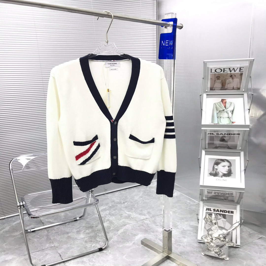 Thom Browne Men's Sweaters Designer Thom Browne Sweaters Clothing T65239