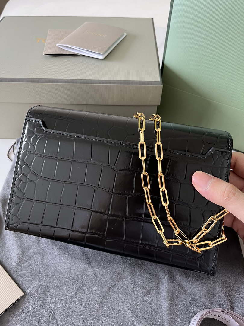 Tom Ford 5520743975 Shiny Stamped Crocodile Leather Evening Tf Disco Bag Black