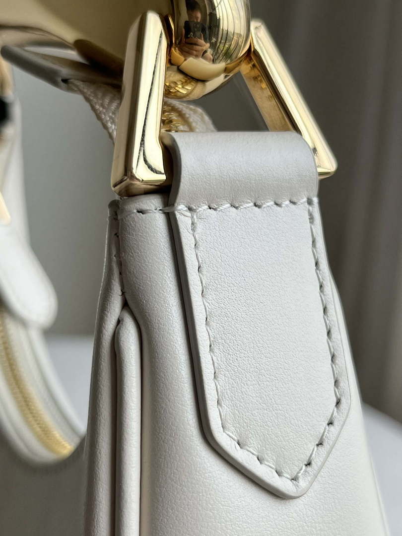 Tom Ford Grain Leather Bianca Mini Hobo 5520708811 Beige
