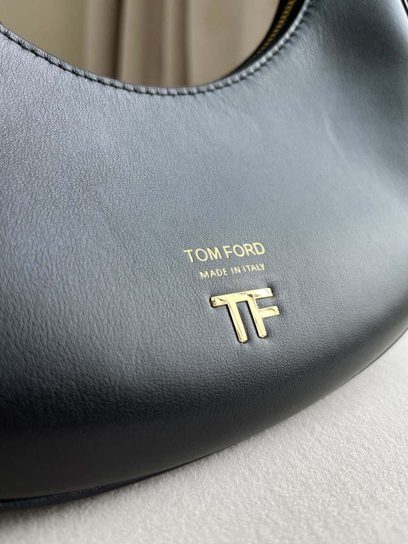 Tom Ford Grain Leather Bianca Mini Hobo 5520708811 Black