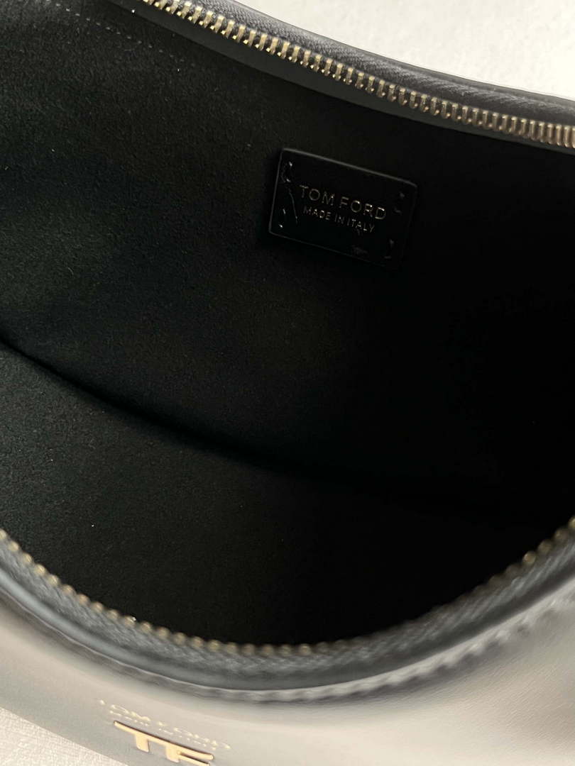 Tom Ford Grain Leather Bianca Mini Hobo 5520708811 Black