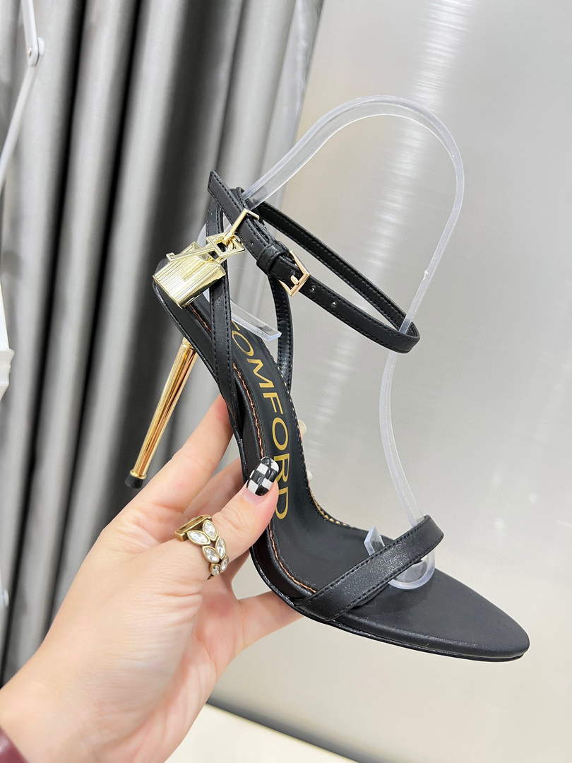 Tomford Shiny Leather Padlock Pointy Naked Sandal 105mm W228021