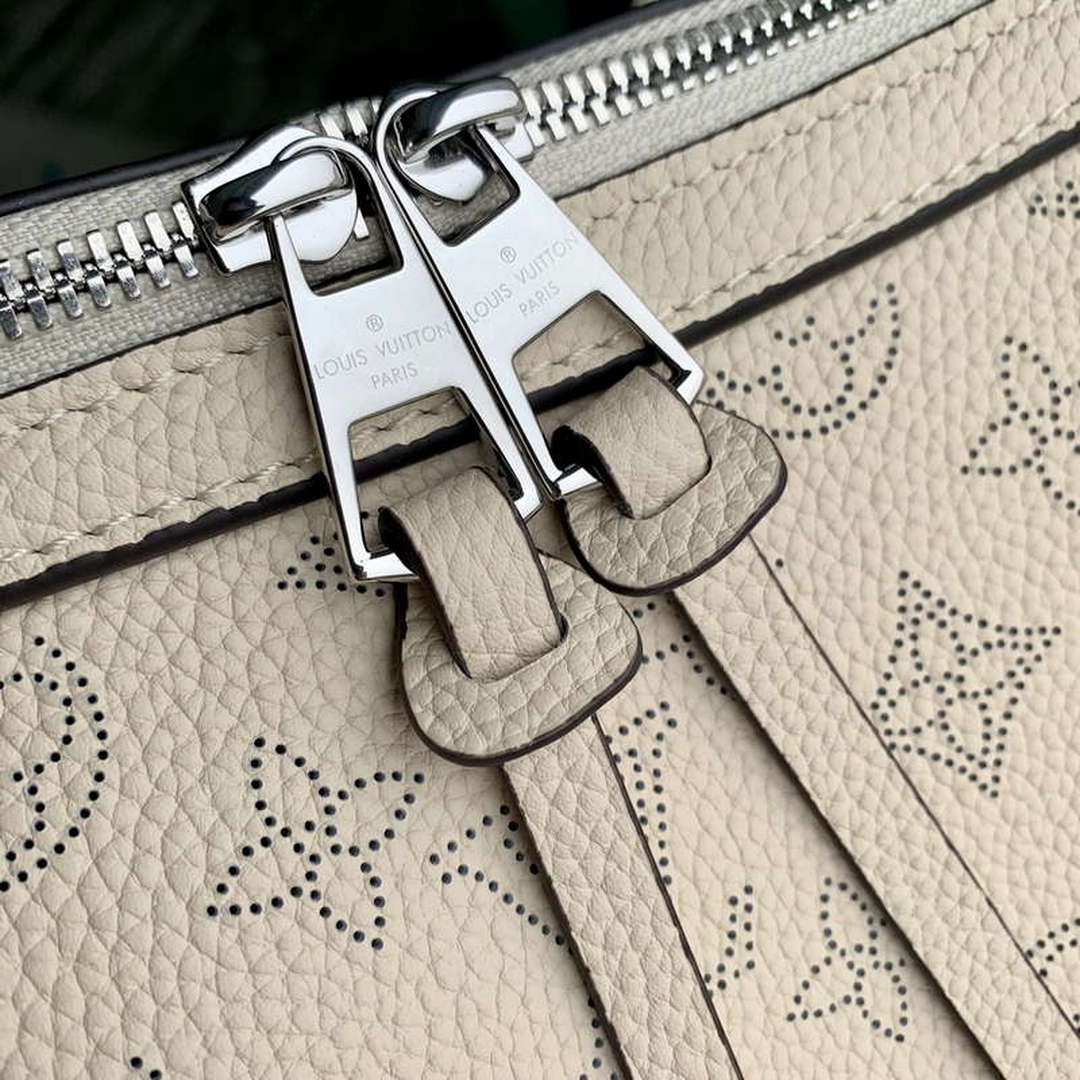LV M24114 Louis Vuitton Hand It All PM Bag Mahina Cr¨¨me Beige