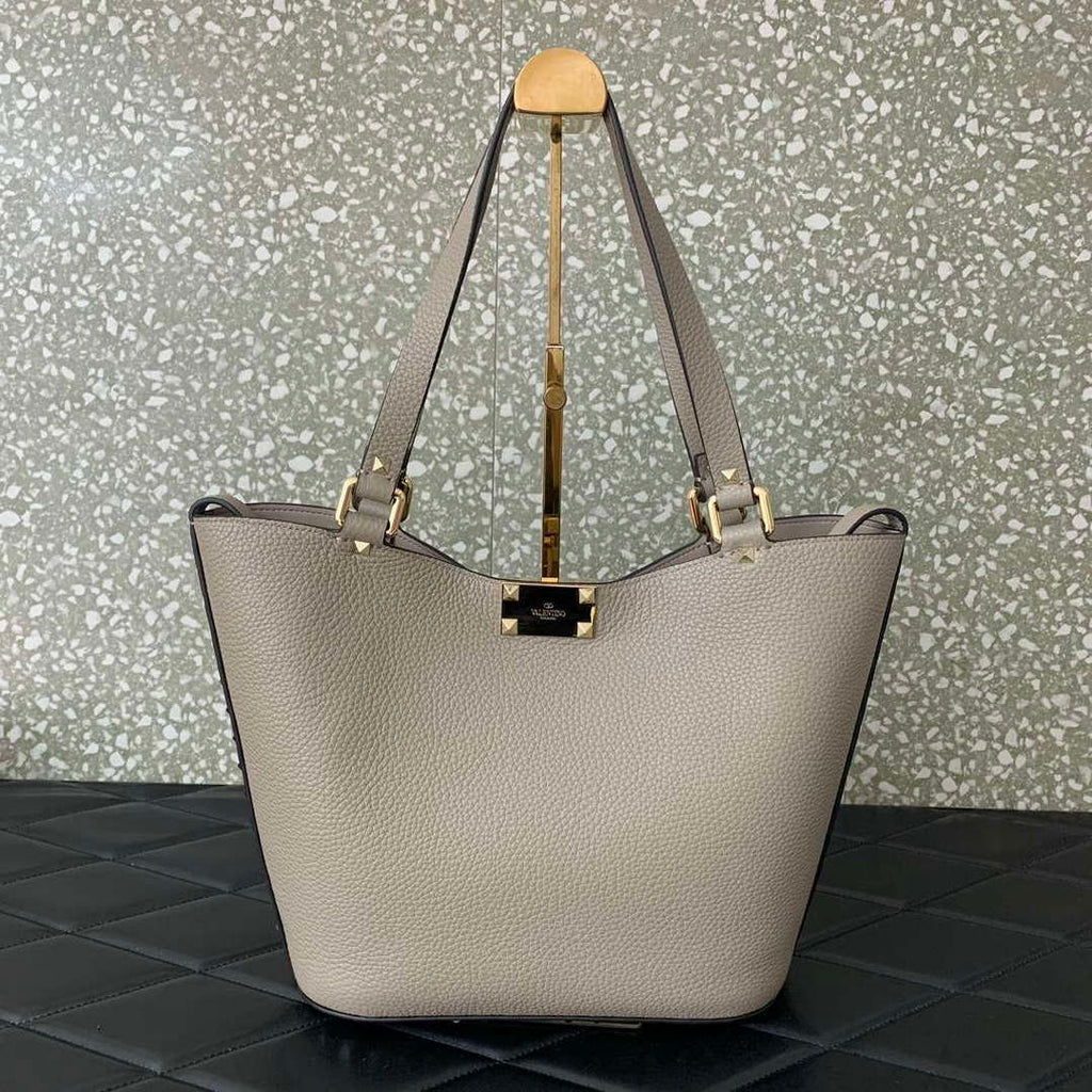 Valentino 0055 GARAVANI Rockstud Small Poudre Leather Tote Bag Gray