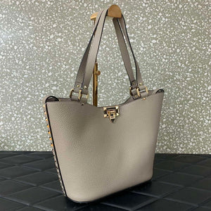 Valentino 0055 GARAVANI Rockstud Small Poudre Leather Tote Bag Gray - Default Title - View 3