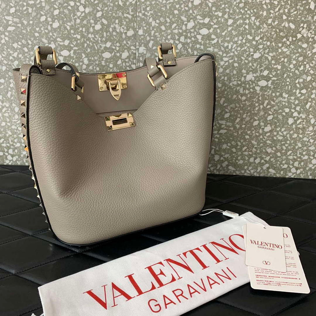 Valentino 0055 GARAVANI Rockstud Small Poudre Leather Tote Bag Gray