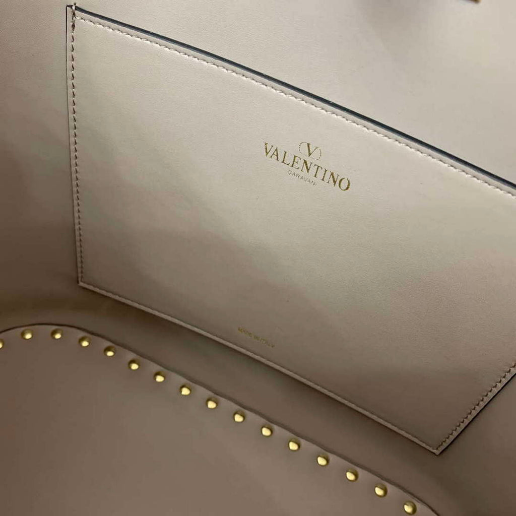 Valentino 0055 GARAVANI Rockstud Small Poudre Leather Tote Bag Gray