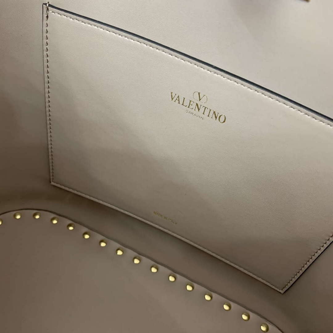 Valentino 0055 GARAVANI Rockstud Small Poudre Leather Tote Bag Gray