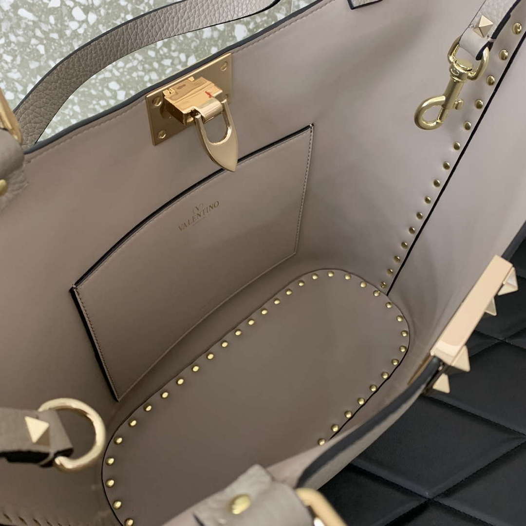 Valentino 0055 GARAVANI Rockstud Small Poudre Leather Tote Bag Gray