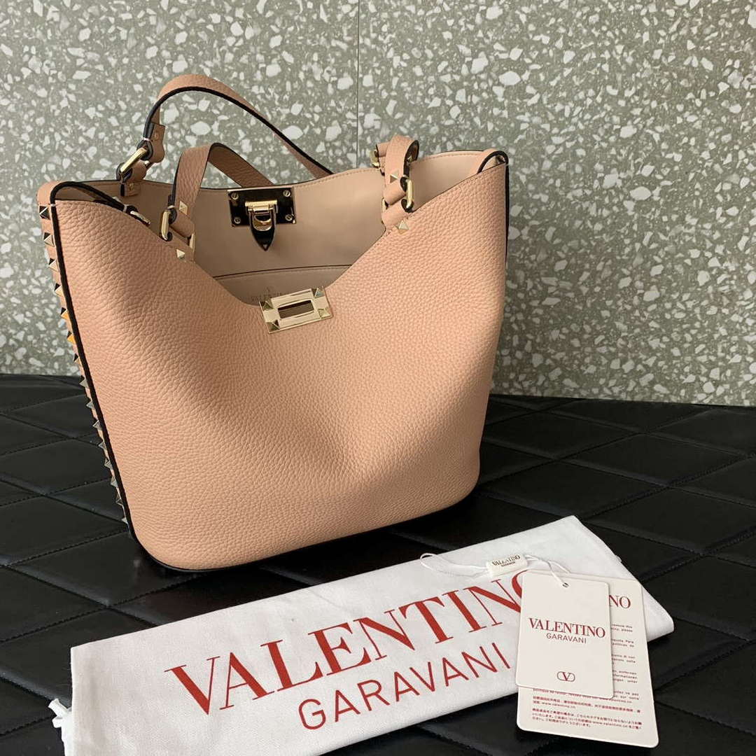 Valentino 0055 GARAVANI Rockstud Small Poudre Leather Tote Bag Pink