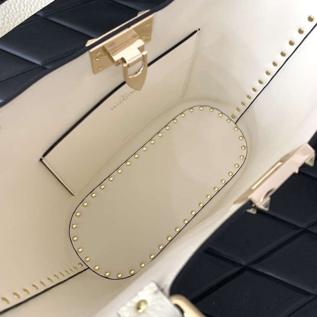 Valentino 0055 GARAVANI Rockstud Small Poudre Leather Tote Bag White