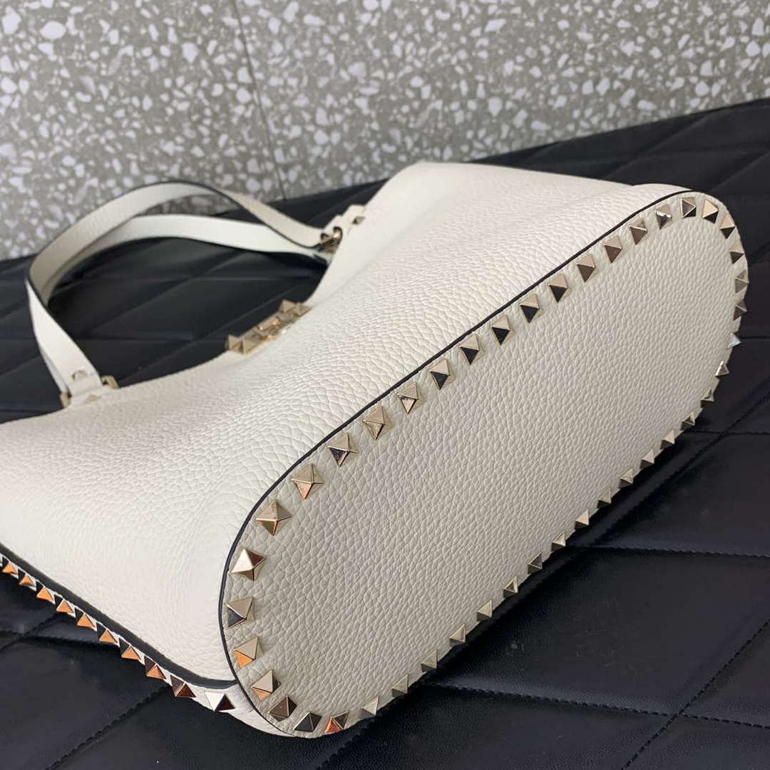 Valentino 0055 GARAVANI Rockstud Small Poudre Leather Tote Bag White