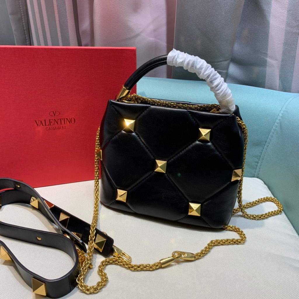 Valentino 0097S Small Roman Stud The Handle Bag In Nappa Black