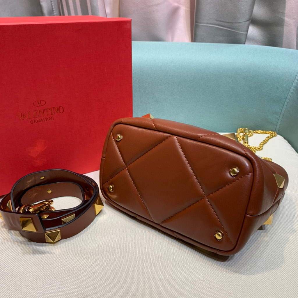 Valentino 0097S Small Roman Stud The Handle Bag In Nappa Brown