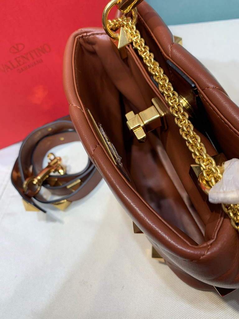 Valentino 0097S Small Roman Stud The Handle Bag In Nappa Brown