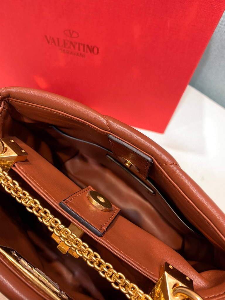 Valentino 0097S Small Roman Stud The Handle Bag In Nappa Brown