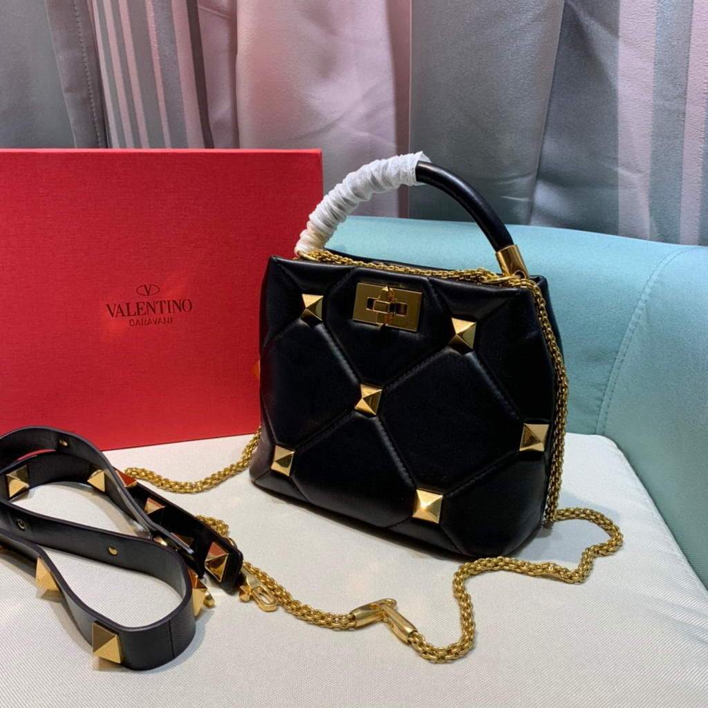 Valentino 0097S Small Roman Stud The Handle Bag In Nappa Black