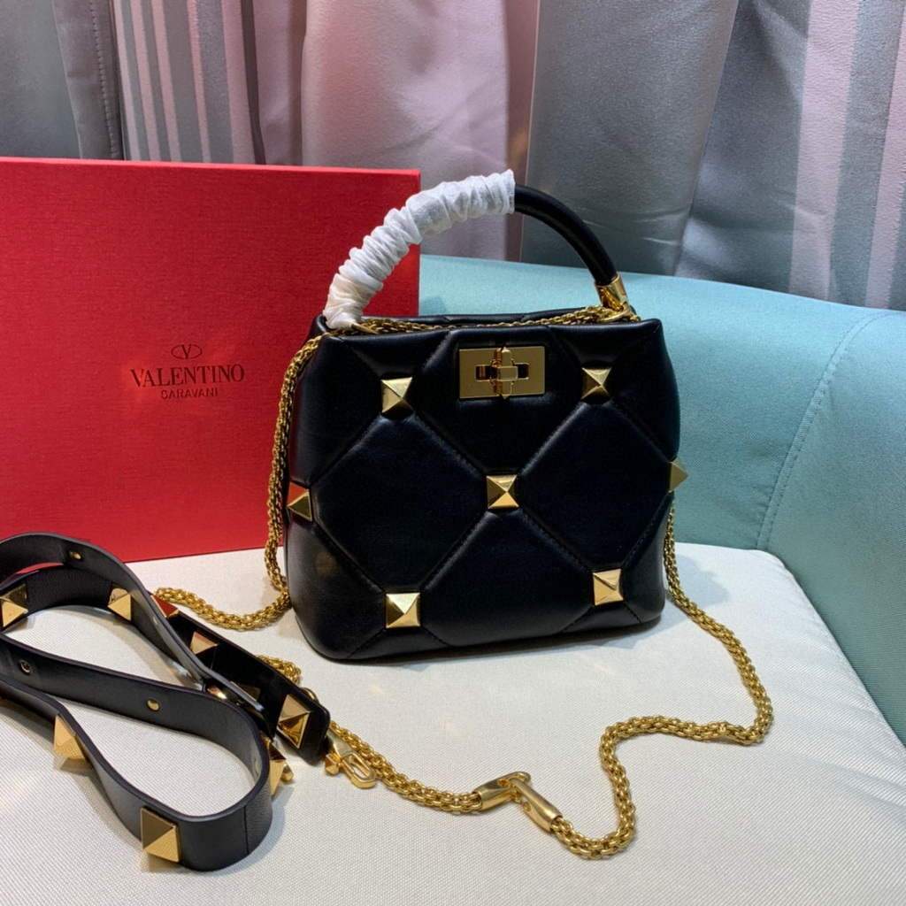 Valentino 0097S Small Roman Stud The Handle Bag In Nappa Black