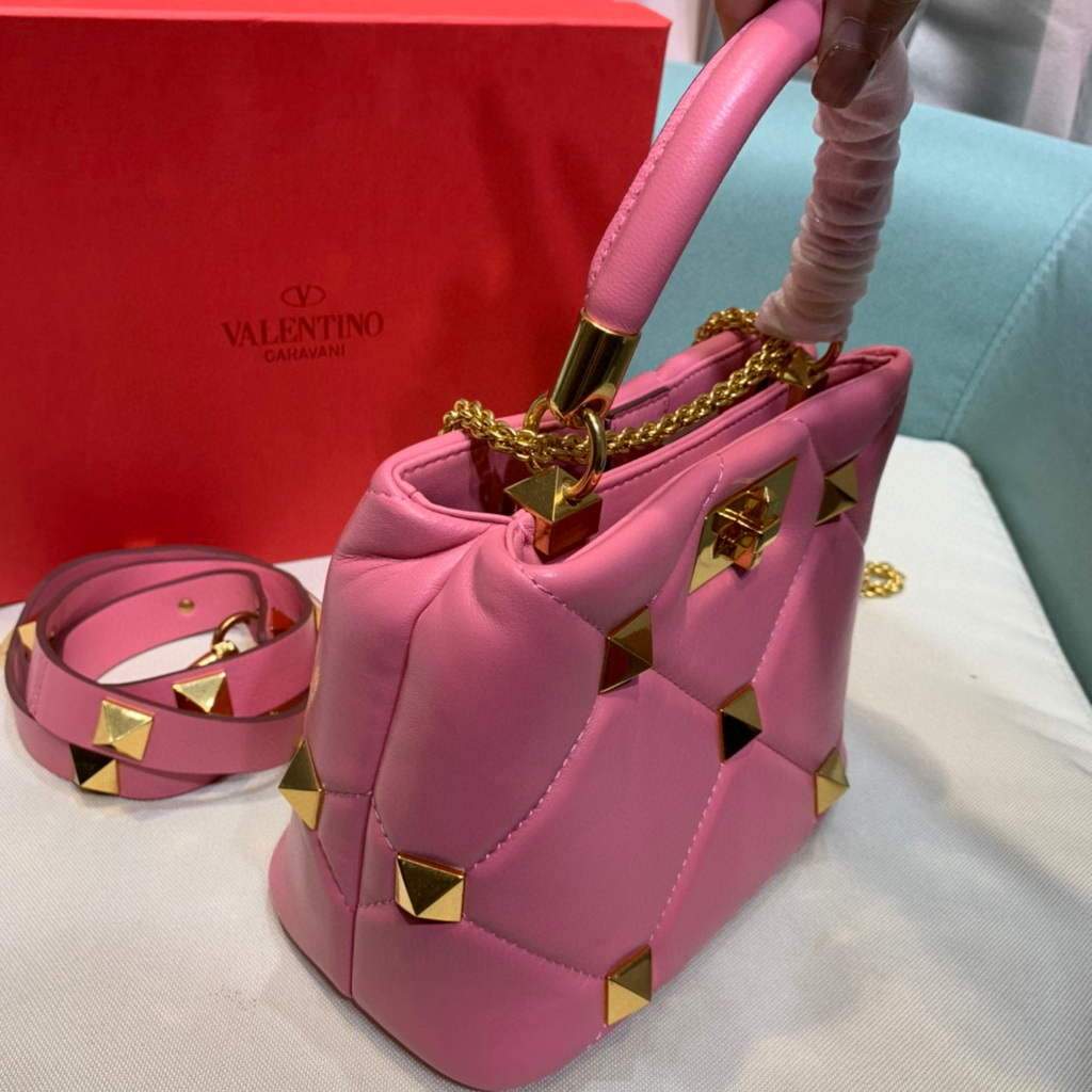 Valentino 0097S Small Roman Stud The Handle Bag In Nappa Pink