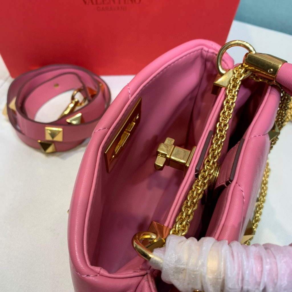 Valentino 0097S Small Roman Stud The Handle Bag In Nappa Pink