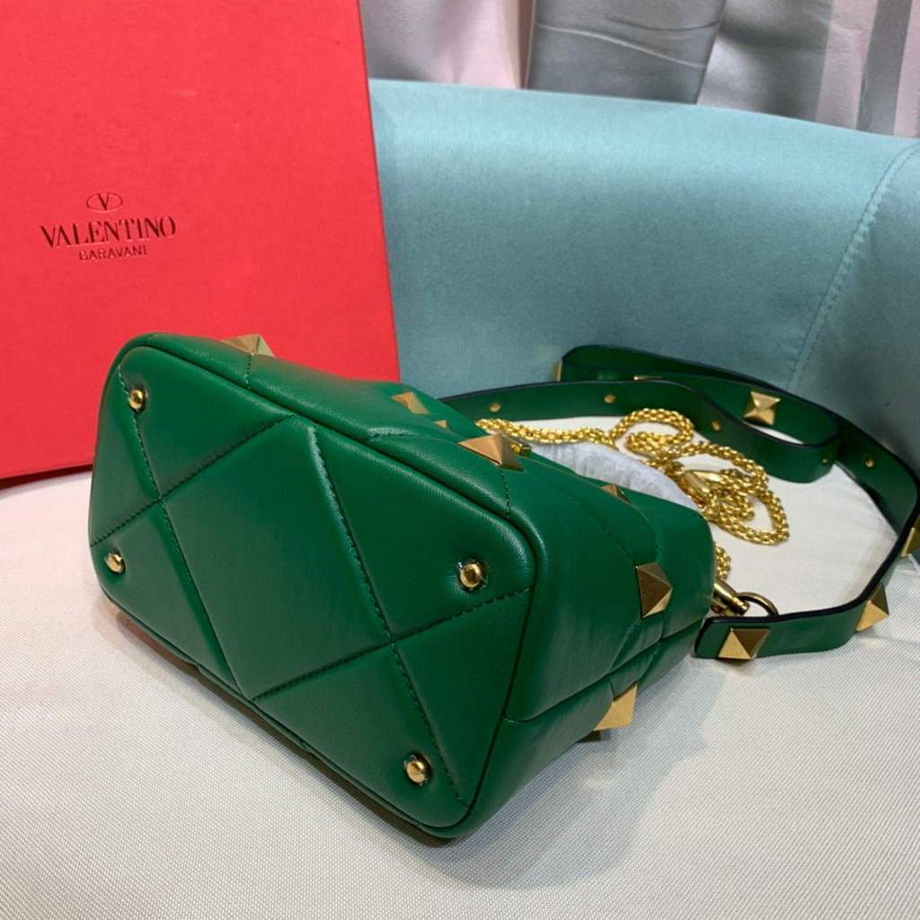 Valentino 0097S Small Roman Stud The Handle Bag In Nappa Green