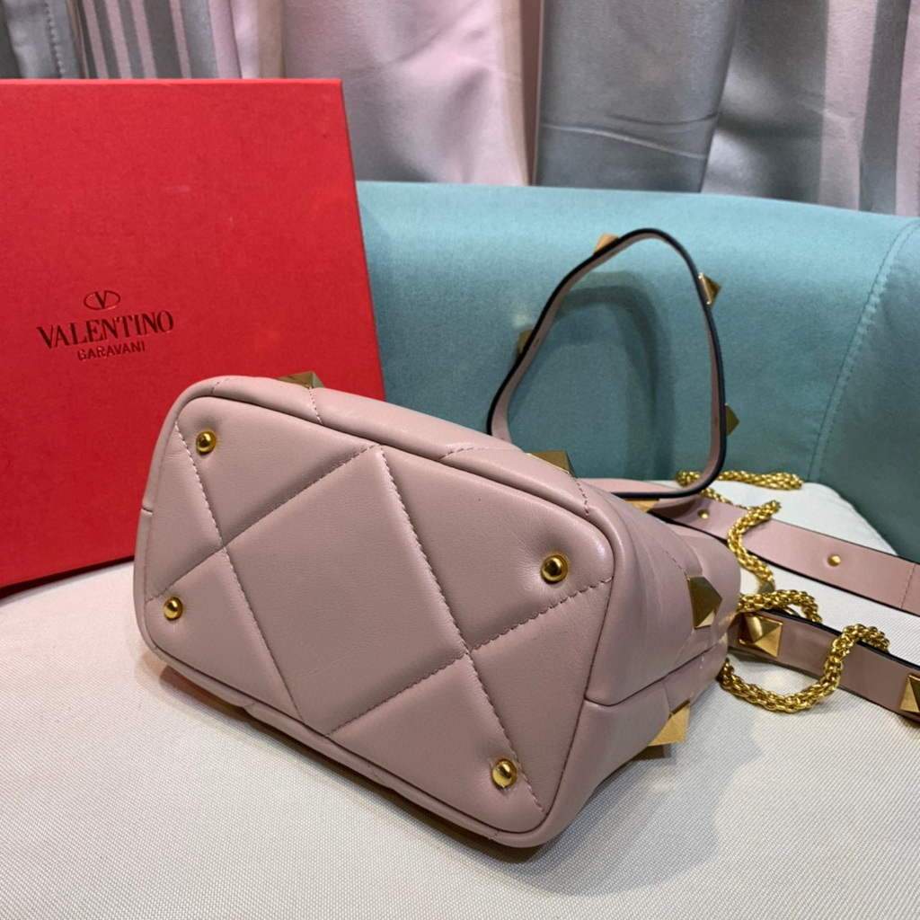 Valentino 0097S Small Roman Stud The Handle Bag In Nappa Nude