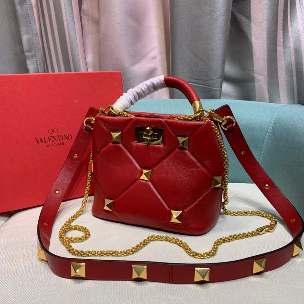 Valentino 0097S Small Roman Stud The Handle Bag In Nappa Red