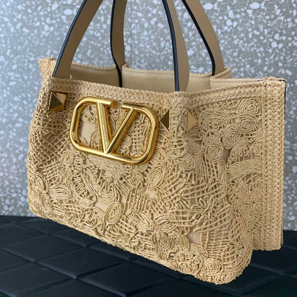 Valentino 0220s Shopping Summer Tote bag in Beige Lace-Effect Raffia Straw