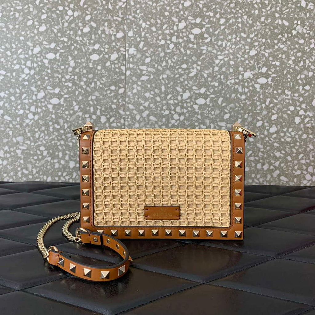 Valentino 0571 Garavani Rockstud Crossbag Raffia