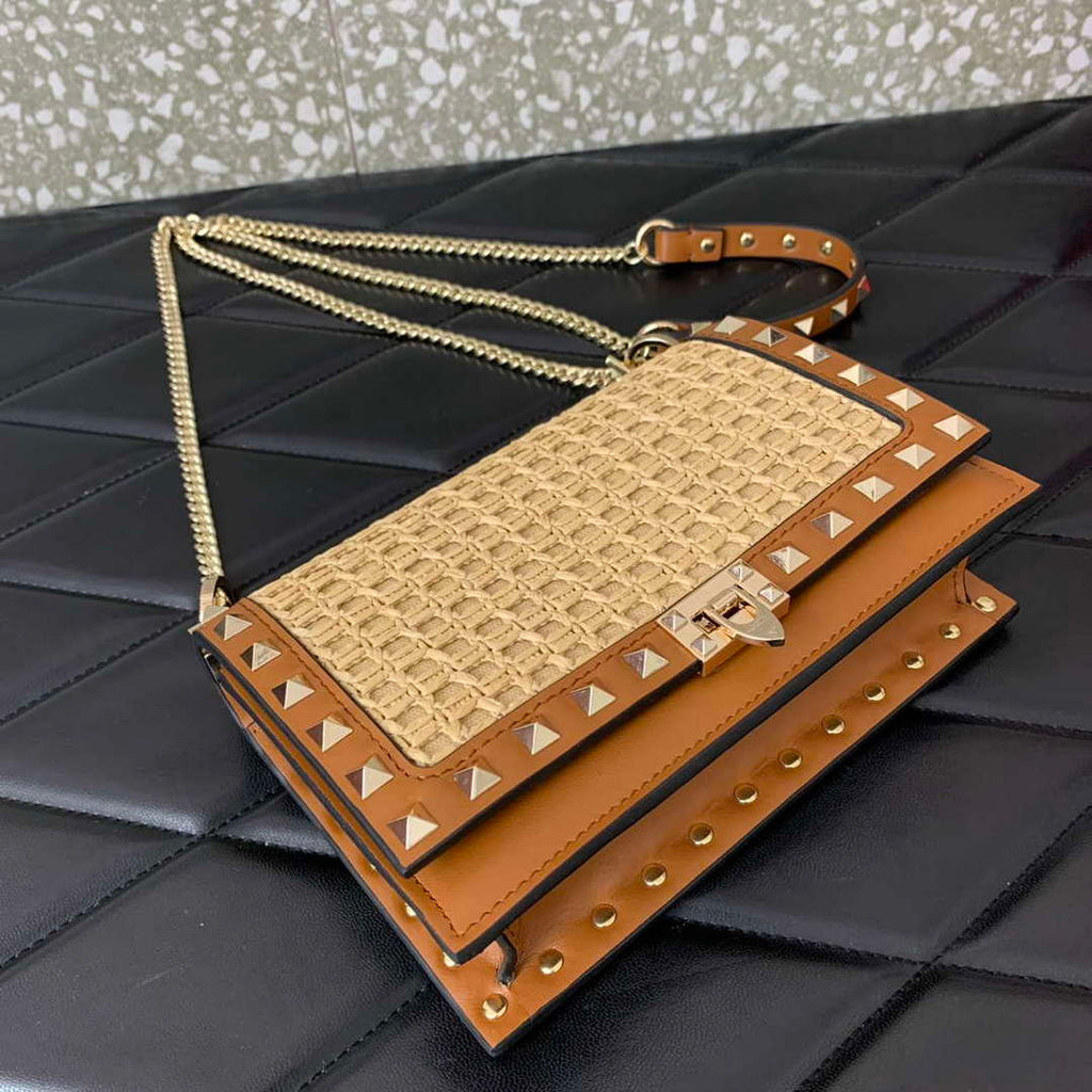 Valentino 0571 Garavani Rockstud Crossbag Raffia