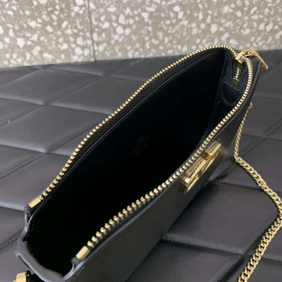 Valentino 079 VLOCO SIGNATURE CALFSKIN LEATHER BAG