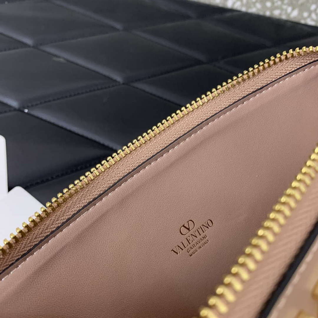 Valentino 079 VLOCO SIGNATURE CALFSKIN LEATHER BAG