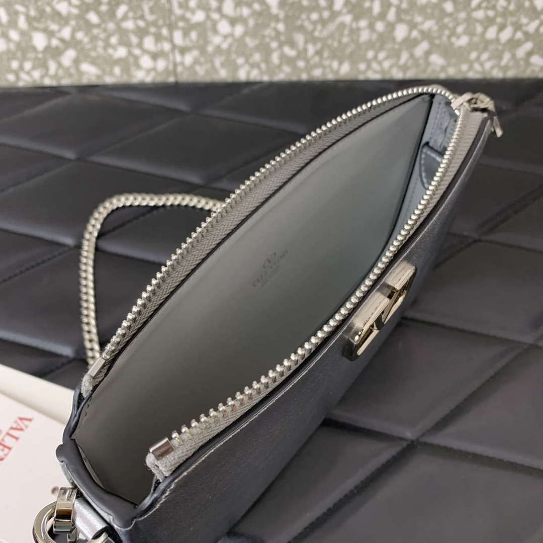Valentino 079 VLOCO SIGNATURE CALFSKIN LEATHER BAG