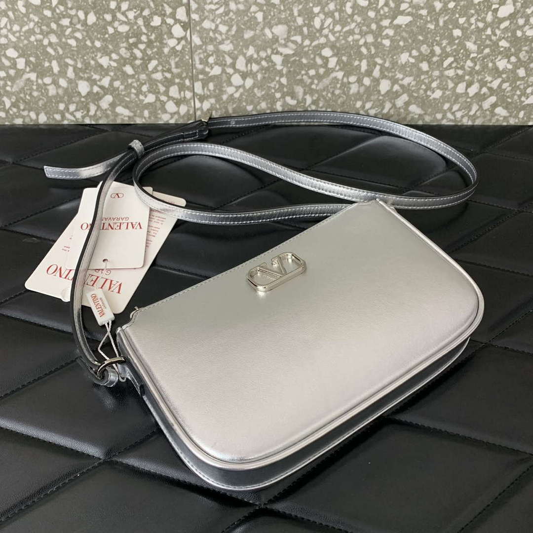 Valentino 079 VLOCO SIGNATURE CALFSKIN LEATHER BAG