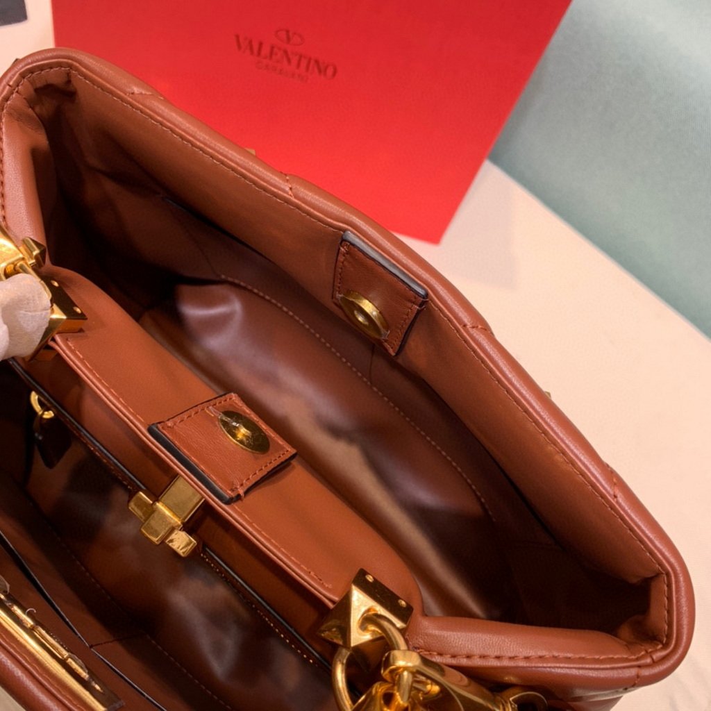Valentino 2021 Roman Stud The Handle Bag In Nappa 0097L Brown