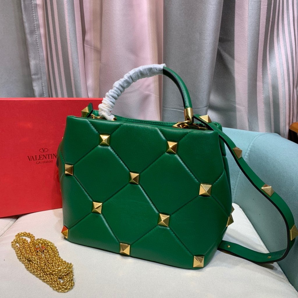 Valentino 2021 Roman Stud The Handle Bag In Nappa 0097L Green