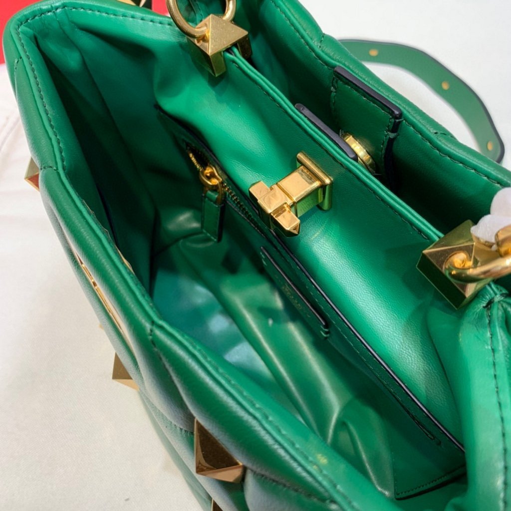 Valentino 2021 Roman Stud The Handle Bag In Nappa 0097L Green