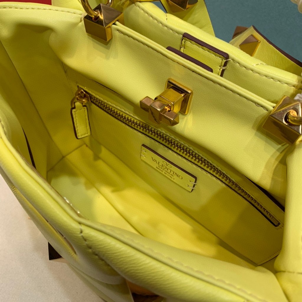 Valentino 2021 Roman Stud The Handle Bag In Nappa 0097L Yellow