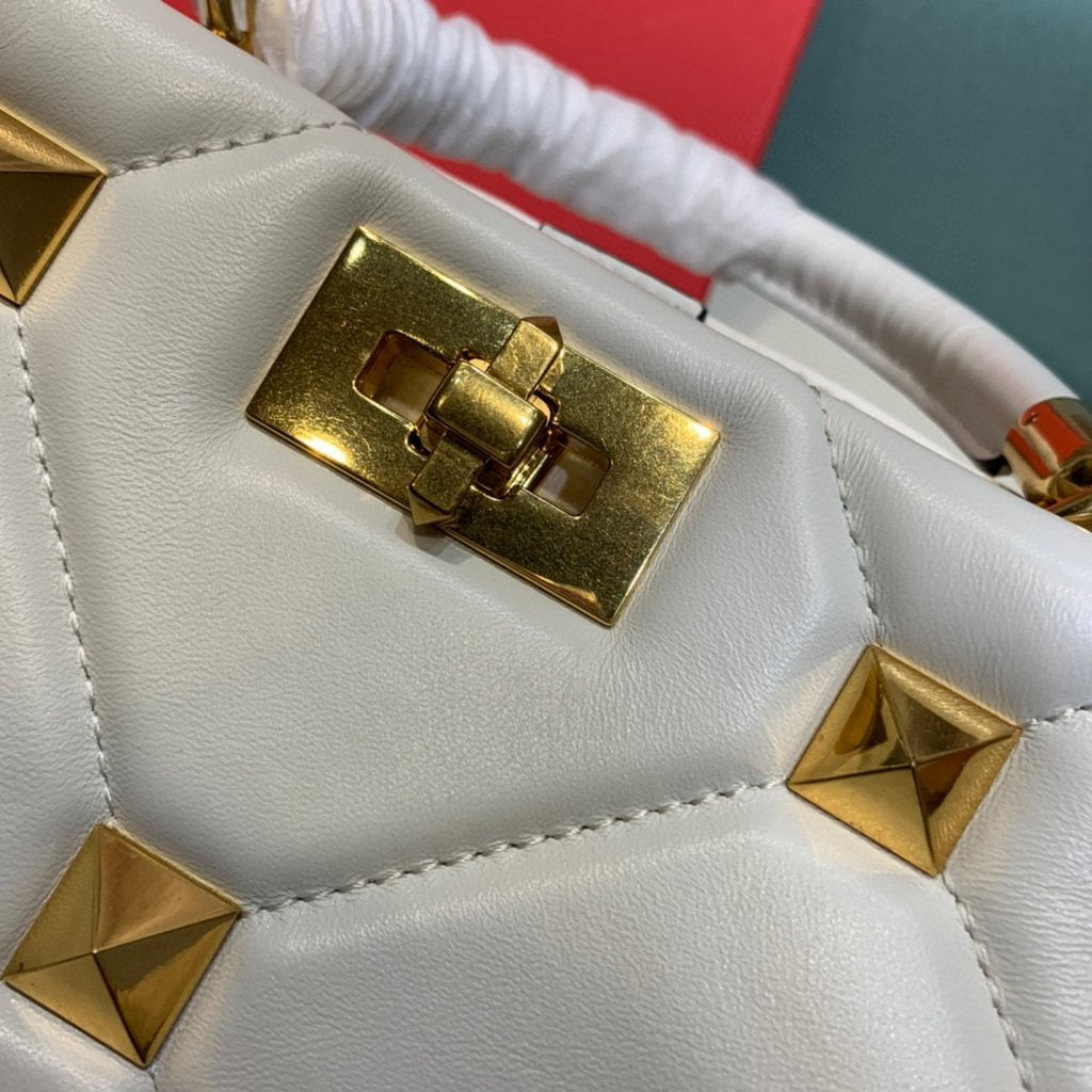 Valentino 2021 Roman Stud The Handle Bag In Nappa 0097L White