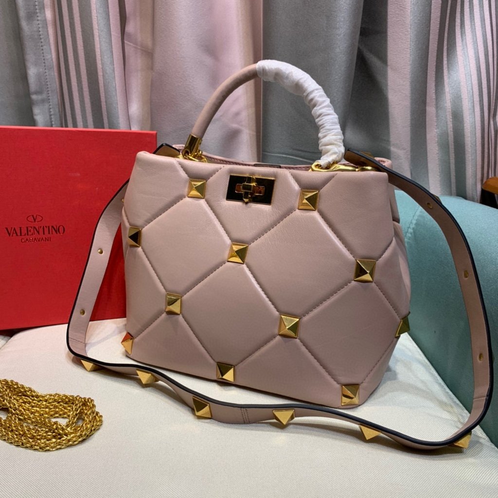 Valentino 2021 Roman Stud The Handle Bag In Nappa 0097L Nude