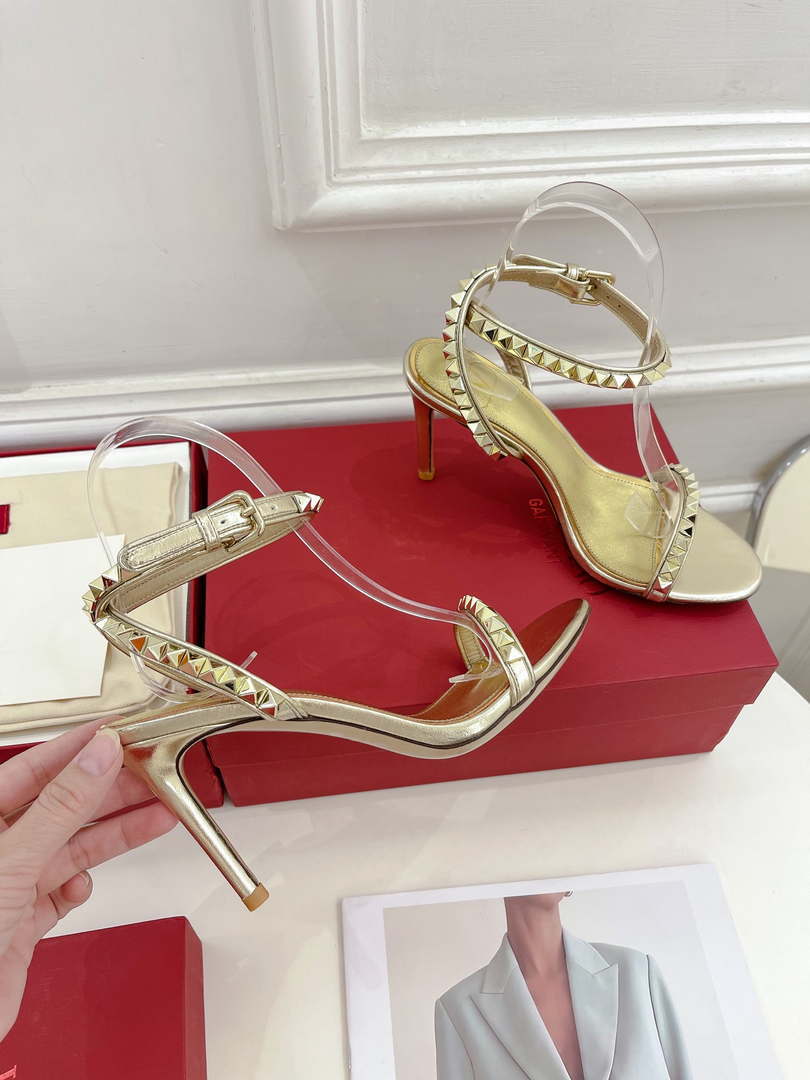 Valentino 2W0S0GX6JSI Rockstud Sandal In Nappa Leather With Plexi Heel 80mm V98828
