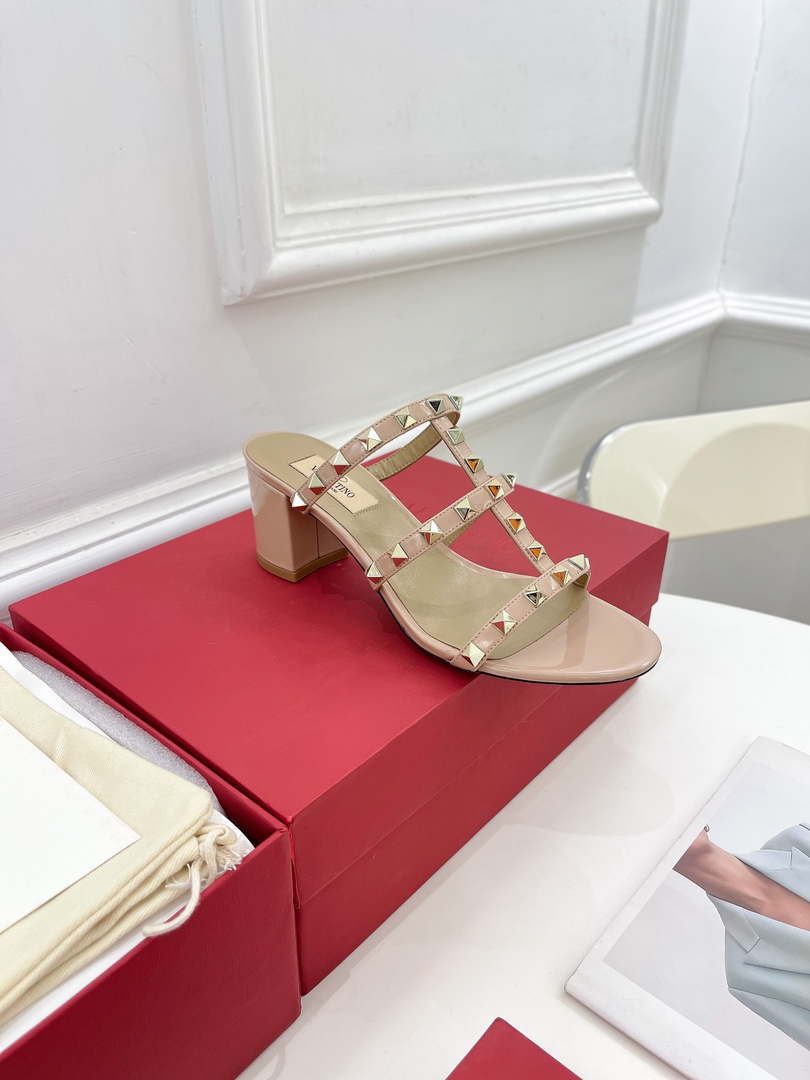 Valentino 3W2S0C47VOD Rockstud Flat Slide Sandal 60MM V98843 - US 4=35 - View 4