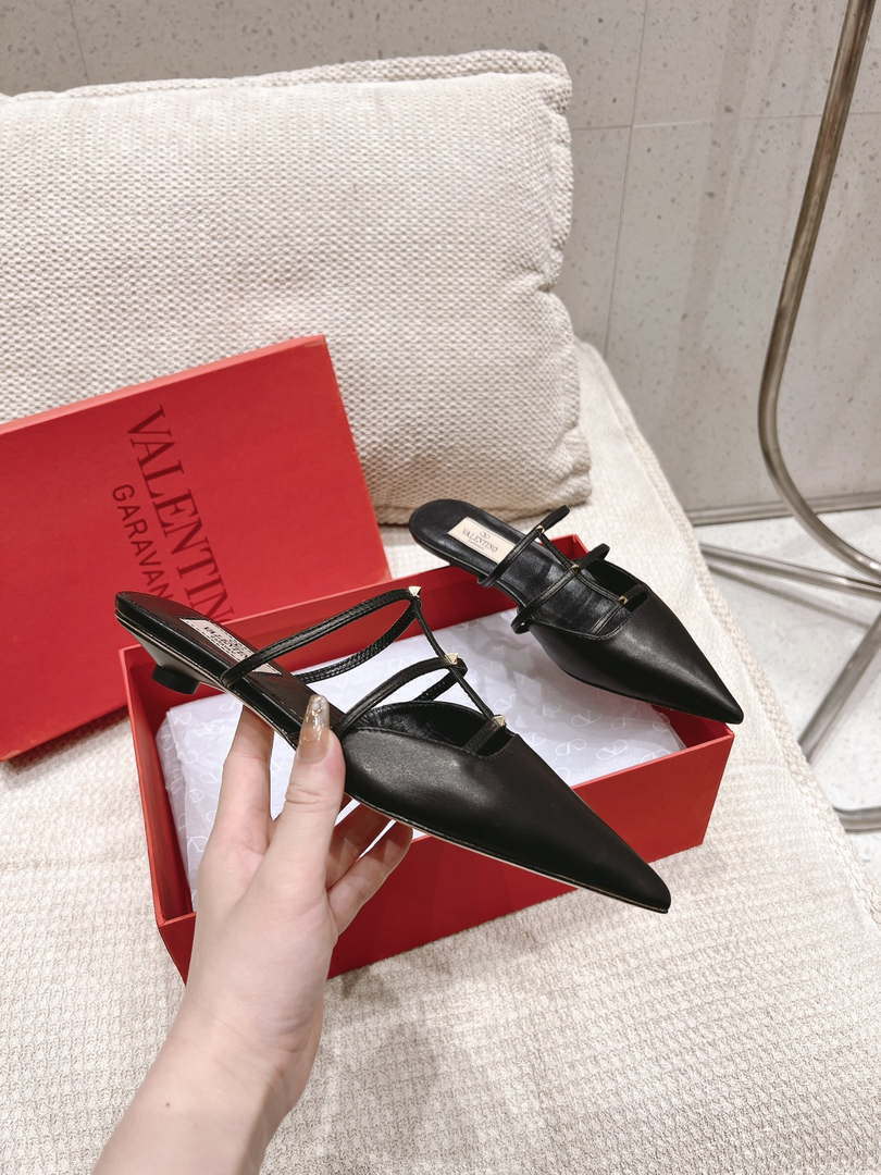 Valentino 4W0S0IZ2ACT Rockstud Wispy Calfskin Mule 20MM V10092