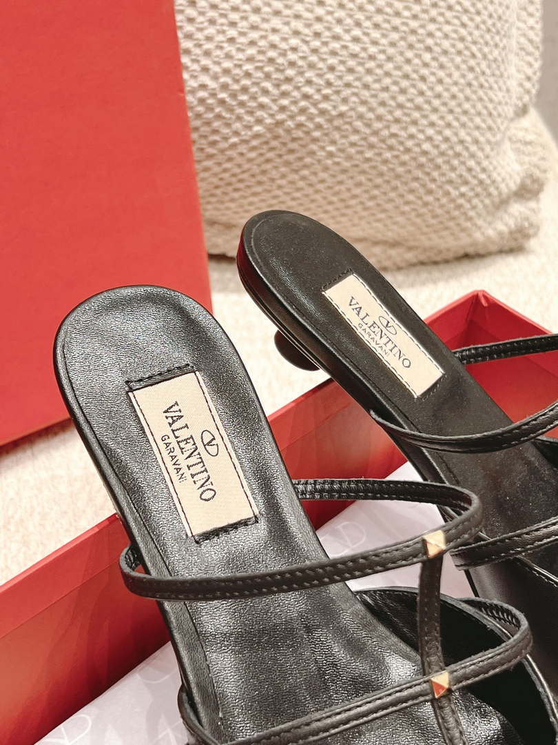 Valentino 4W0S0IZ2ACT Rockstud Wispy Calfskin Mule 20MM V10092