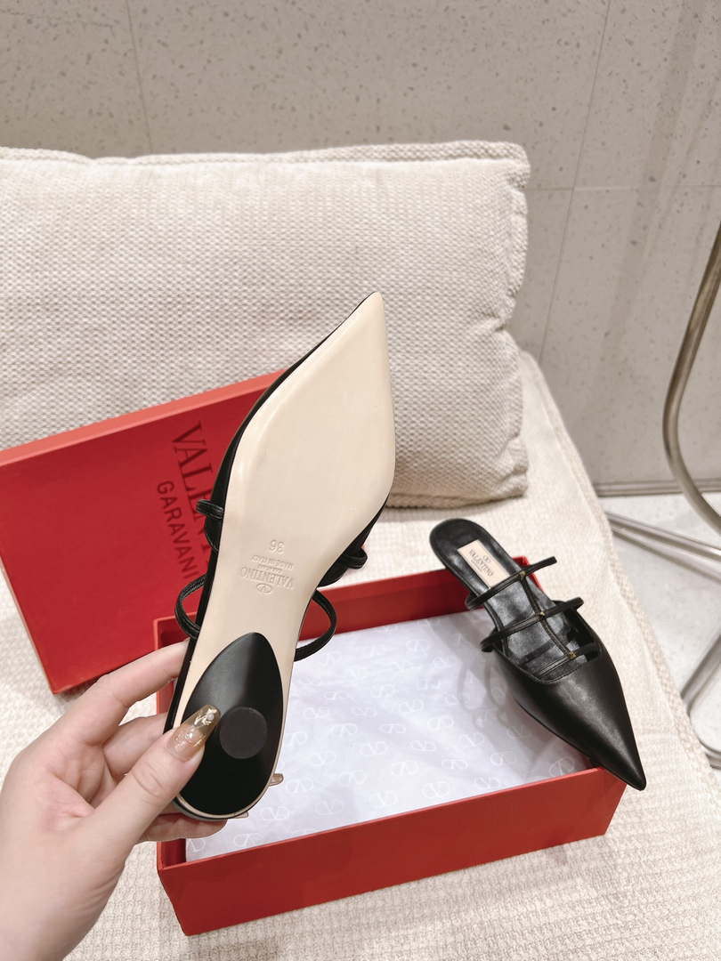 Valentino 4W0S0IZ2ACT Rockstud Wispy Calfskin Mule 20MM V10092
