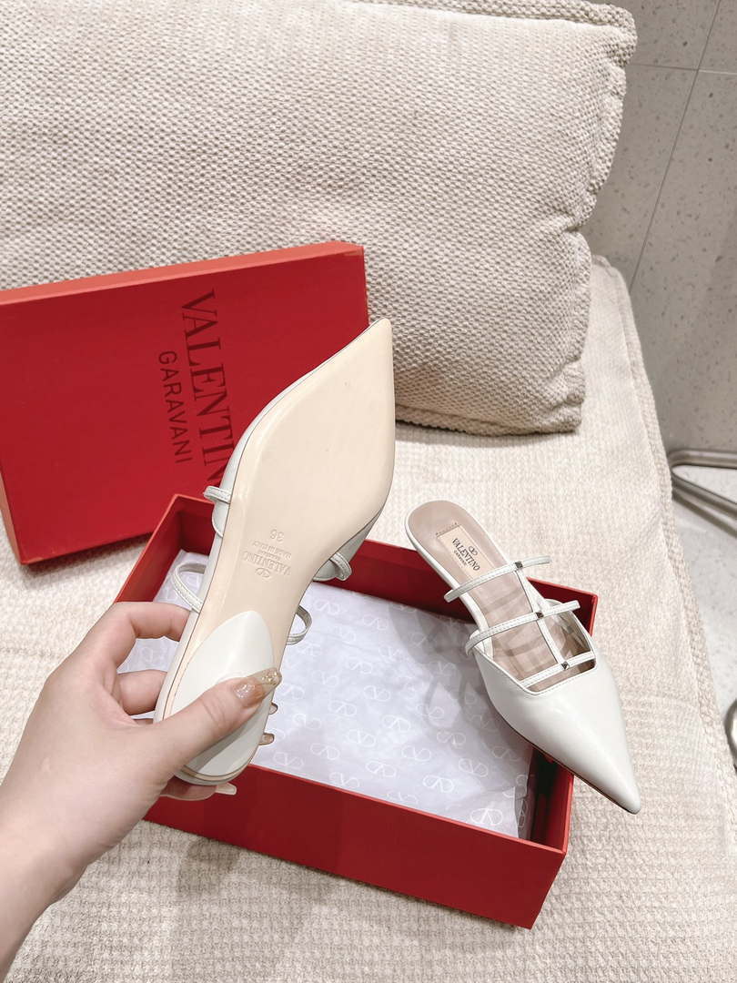 Valentino 4W0S0IZ2ACT Rockstud Wispy Calfskin Mule 20MM V10093