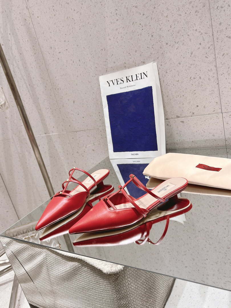 Valentino 4W0S0IZ2ACT Rockstud Wispy Calfskin Mule 20MM V10094 - US 4=Euro 35 - View 3
