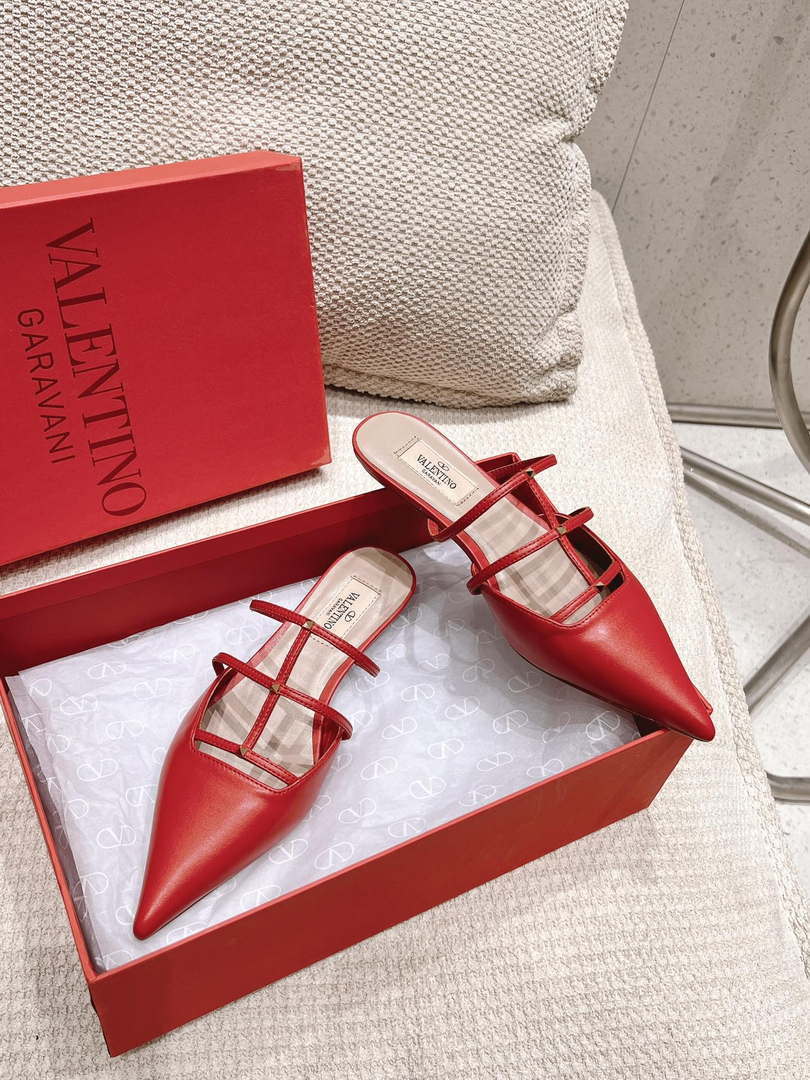 Valentino 4W0S0IZ2ACT Rockstud Wispy Calfskin Mule 20MM V10094