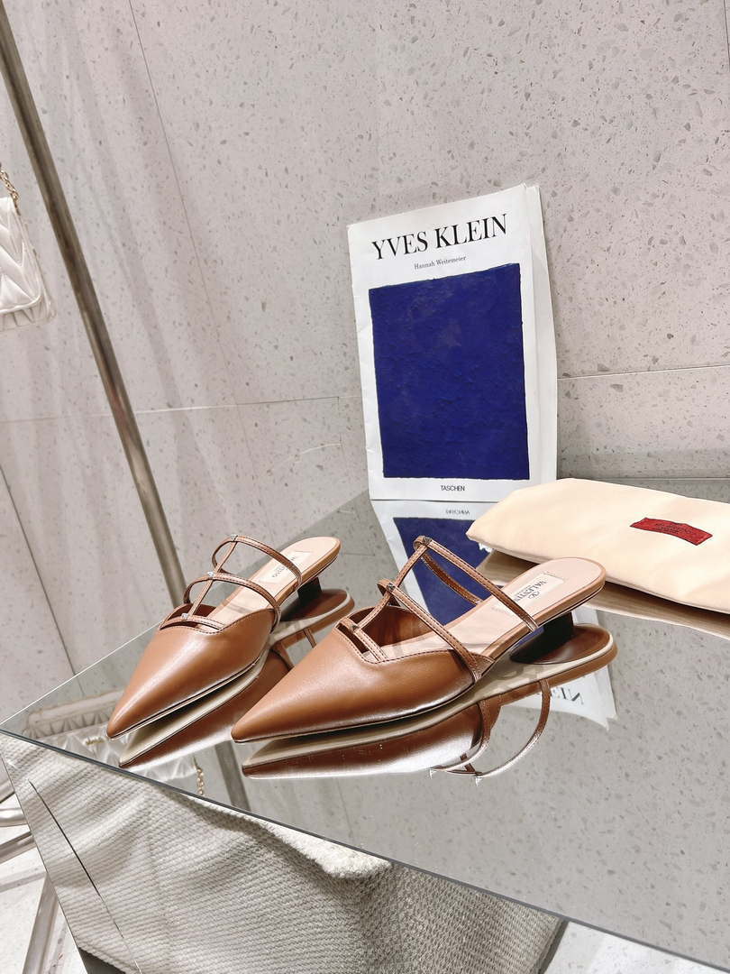 Valentino 4W0S0IZ2ACT Rockstud Wispy Calfskin Mule 20MM V10095