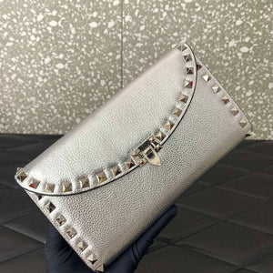 Valentino 4W2P0Z81 Rockstud Wallet With Chain In Grainy Calfskin Bag - Pink - View 6